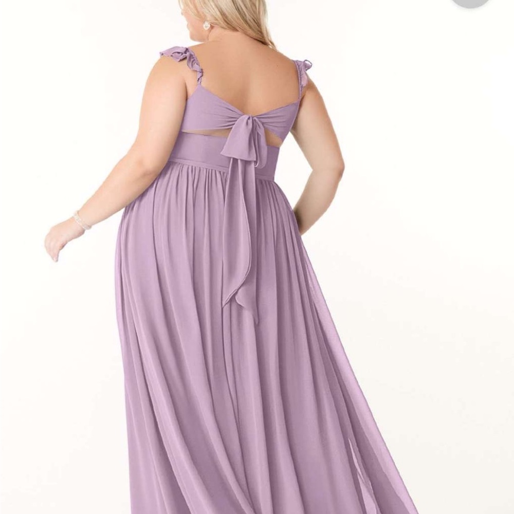 Elegant Lavender Maxi Dress